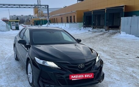 Toyota Camry, 2019 год, 3 950 000 рублей, 2 фотография