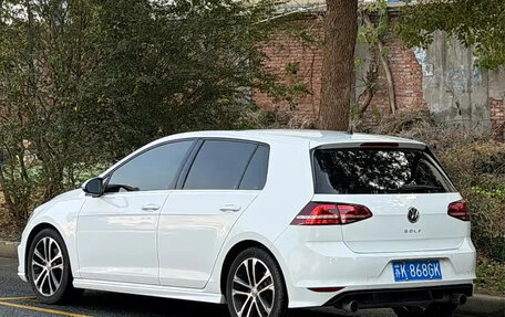 Volkswagen Golf VII, 2017 год, 1 330 035 рублей, 2 фотография