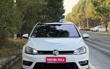 Volkswagen Golf VII, 2017 год, 1 330 035 рублей, 3 фотография