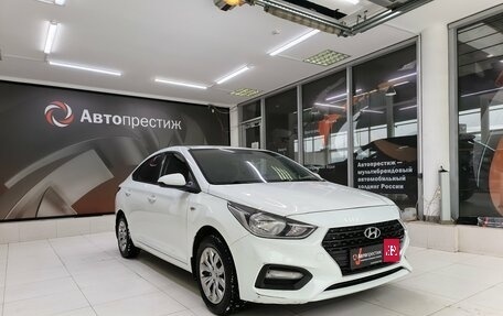 Hyundai Solaris II рестайлинг, 2017 год, 1 080 000 рублей, 1 фотография