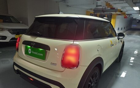 MINI Clubman, 2022 год, 2 227 707 рублей, 4 фотография