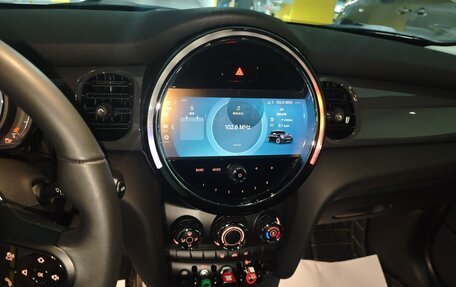 MINI Clubman, 2022 год, 2 227 707 рублей, 13 фотография