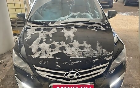 Hyundai Solaris II рестайлинг, 2014 год, 650 000 рублей, 1 фотография