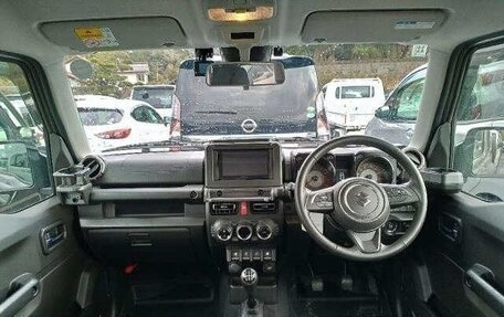 Suzuki Jimny, 2022 год, 1 900 000 рублей, 7 фотография