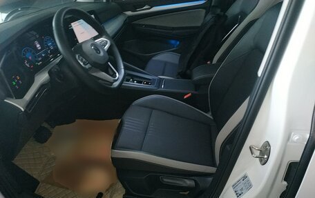 Volkswagen Golf VIII, 2022 год, 1 888 707 рублей, 8 фотография