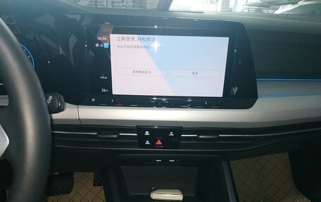 Volkswagen Golf VIII, 2022 год, 1 888 707 рублей, 13 фотография