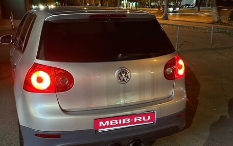 Volkswagen Golf V, 2004 год, 540 000 рублей, 3 фотография