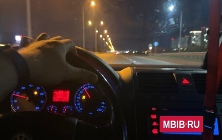 Volkswagen Golf V, 2004 год, 540 000 рублей, 5 фотография