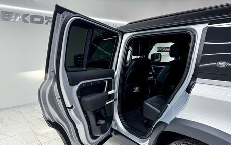 Land Rover Defender II, 2021 год, 4 530 000 рублей, 14 фотография