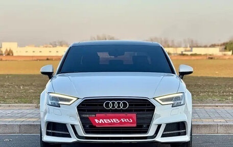 Audi A3, 2018 год, 1 450 000 рублей, 2 фотография
