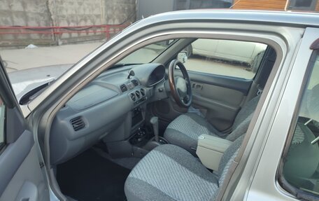 Nissan March II, 1999 год, 300 000 рублей, 3 фотография