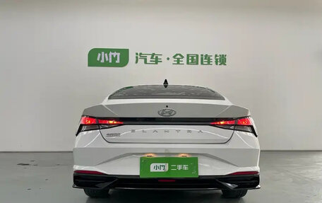 Hyundai Elantra, 2022 год, 1 590 000 рублей, 5 фотография