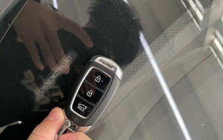 Hyundai Elantra, 2022 год, 1 590 000 рублей, 19 фотография