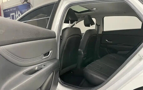 Hyundai Elantra, 2022 год, 1 590 000 рублей, 22 фотография