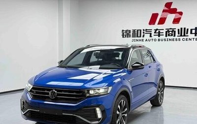 Volkswagen T-Roc I, 2023 год, 1 650 000 рублей, 1 фотография
