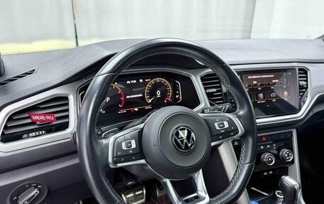 Volkswagen T-Roc I, 2023 год, 1 650 000 рублей, 13 фотография