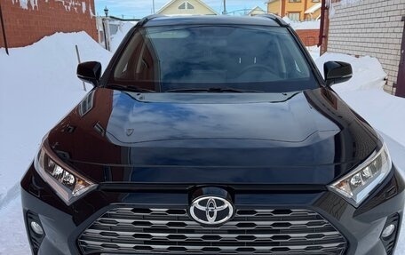 Toyota RAV4, 2019 год, 3 435 000 рублей, 1 фотография