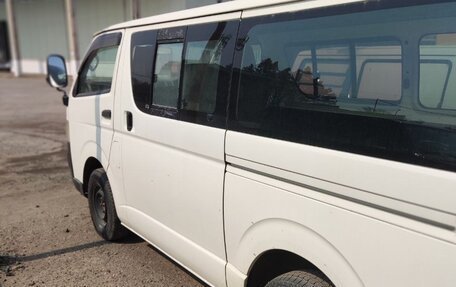 Toyota HiAce H200, 2006 год, 1 600 000 рублей, 6 фотография