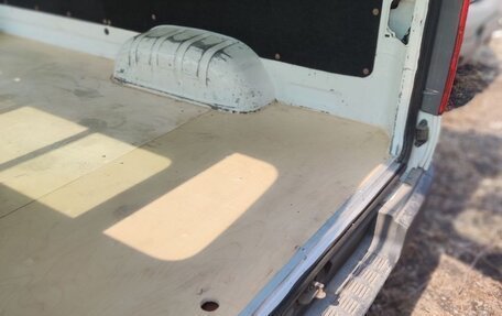 Toyota HiAce H200, 2006 год, 1 600 000 рублей, 17 фотография