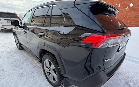 Toyota RAV4, 2019 год, 3 435 000 рублей, 5 фотография