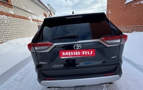 Toyota RAV4, 2019 год, 3 435 000 рублей, 6 фотография