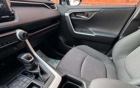 Toyota RAV4, 2019 год, 3 435 000 рублей, 16 фотография