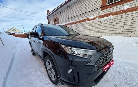 Toyota RAV4, 2019 год, 3 435 000 рублей, 9 фотография