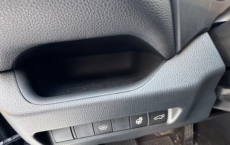 Toyota RAV4, 2019 год, 3 435 000 рублей, 17 фотография