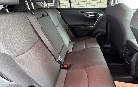 Toyota RAV4, 2019 год, 3 435 000 рублей, 23 фотография