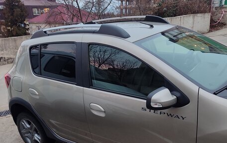 Renault Sandero II рестайлинг, 2021 год, 1 350 000 рублей, 2 фотография