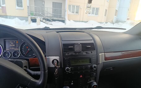 Volkswagen Touareg III, 2005 год, 750 000 рублей, 5 фотография