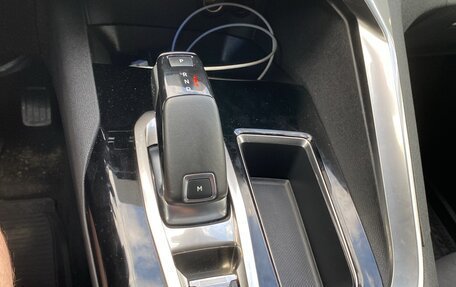 Peugeot 3008 II, 2020 год, 1 700 000 рублей, 6 фотография