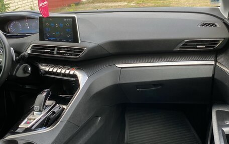 Peugeot 3008 II, 2020 год, 1 700 000 рублей, 8 фотография