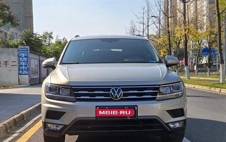 Volkswagen Tiguan II, 2021 год, 2 450 006 рублей, 3 фотография