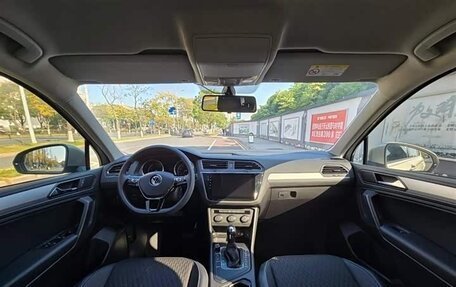 Volkswagen Tiguan II, 2021 год, 2 450 006 рублей, 9 фотография