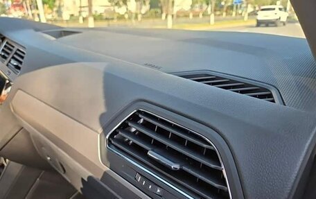 Volkswagen Tiguan II, 2021 год, 2 450 006 рублей, 10 фотография