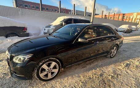 Mercedes-Benz E-Класс, 2014 год, 2 100 000 рублей, 3 фотография