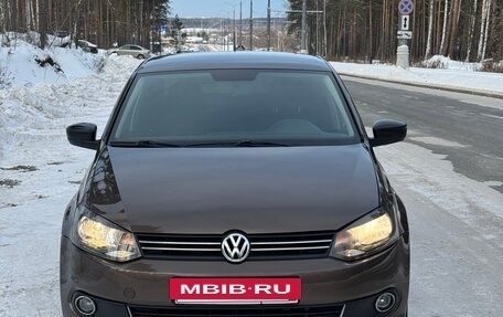 Volkswagen Polo VI (EU Market), 2014 год, 650 000 рублей, 2 фотография