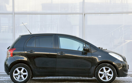 Toyota Yaris III рестайлинг, 2007 год, 394 000 рублей, 4 фотография