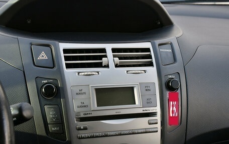 Toyota Yaris III рестайлинг, 2007 год, 394 000 рублей, 9 фотография