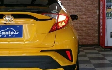 Toyota C-HR I рестайлинг, 2017 год, 1 581 000 рублей, 15 фотография