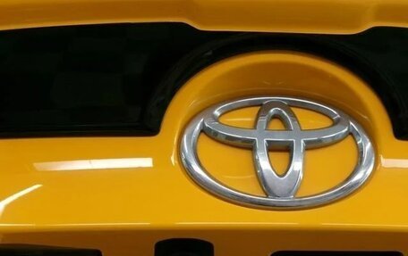 Toyota C-HR I рестайлинг, 2017 год, 1 581 000 рублей, 38 фотография