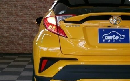 Toyota C-HR I рестайлинг, 2017 год, 1 581 000 рублей, 34 фотография