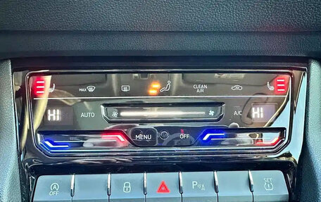 Skoda Karoq I, 2022 год, 1 990 000 рублей, 16 фотография