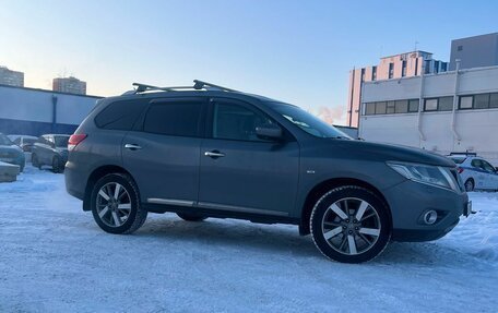 Nissan Pathfinder, 2014 год, 1 700 000 рублей, 2 фотография