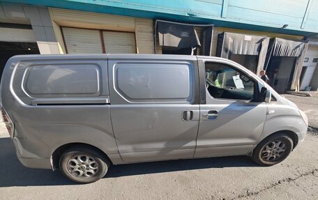 Hyundai Grand Starex Grand Starex I рестайлинг 2, 2011 год, 1 100 000 рублей, 4 фотография