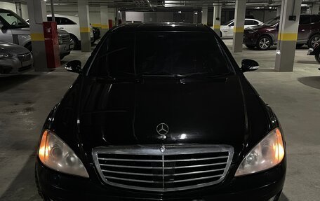 Mercedes-Benz S-Класс, 2007 год, 850 000 рублей, 2 фотография