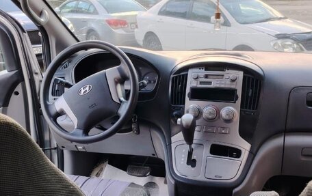 Hyundai Grand Starex Grand Starex I рестайлинг 2, 2010 год, 1 300 000 рублей, 10 фотография