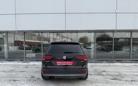Volkswagen Tiguan II, 2018 год, 2 290 000 рублей, 5 фотография