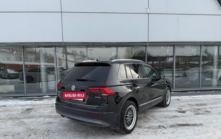 Volkswagen Tiguan II, 2018 год, 2 290 000 рублей, 4 фотография